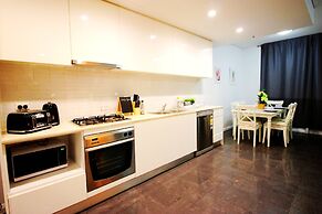 Spacious Apartment Central Location