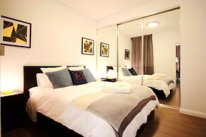 Spacious Apartment Central Location