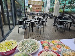 Livin’ Serviced Apartments