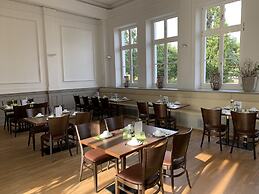 Parkhotel Putbus(Adults Only)