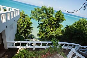 Wag Water Villa, Ocho Rios 3BR