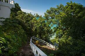 Wag Water Villa, Ocho Rios 3BR