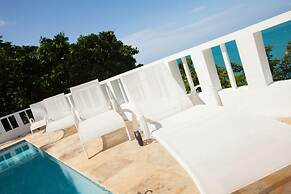 Wag Water Villa, Ocho Rios 3BR