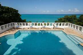 Wag Water Villa, Ocho Rios 3BR