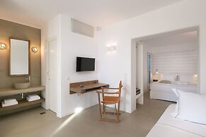 Seven Santa Maria Paros Boutique Hotel