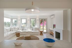 Seven Santa Maria Paros Boutique Hotel