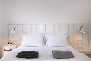Seven Santa Maria Paros Boutique Hotel