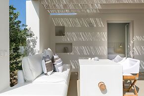 Seven Santa Maria Paros Boutique Hotel