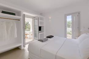 Seven Santa Maria Paros Boutique Hotel
