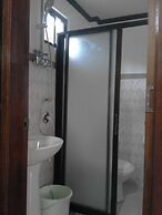 Vali-Joe Travel Lodge