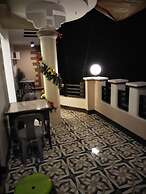 Vali-Joe Travel Lodge