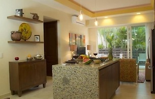 ROMANTIC ZONE V177 STUDIO