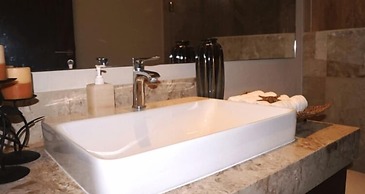 ROMANTIC ZONE V177 STUDIO