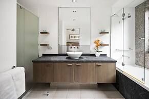 Temple 220 Newly Refurbished Studio