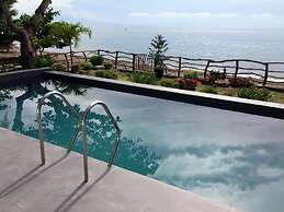 Paradiso Rito Waterfront Oasis