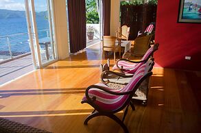 Paradiso Rito Waterfront Oasis