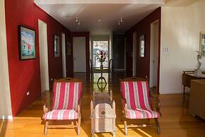 Paradiso Rito Waterfront Oasis