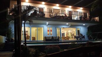 Paradiso Rito Waterfront Oasis