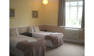 The Admiral Cunningham Hotel