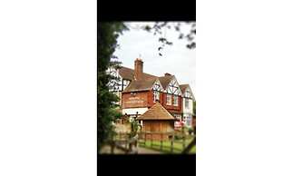 The Admiral Cunningham Hotel