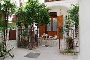 Art Transparent B&B
