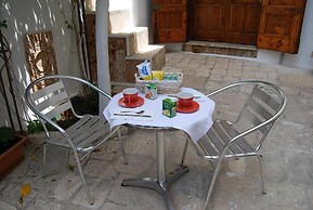 Art Transparent B&B