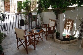 Art Transparent B&B