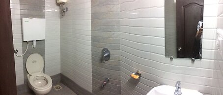 Golden Dormitory - Hostel