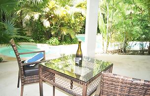 Mak Nuk Village Tulum II - Clothing Optional