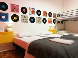 Castilho 63 - Hostel & Suites