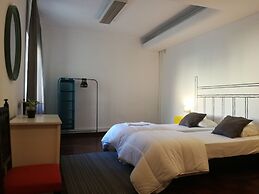 Castilho 63 - Hostel & Suites