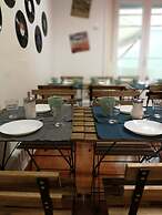 Castilho 63 - Hostel & Suites