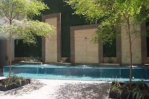 ROMANTIC ZONE ZENITH STUDIO