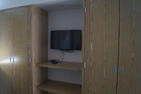 ROMANTIC ZONE ZENITH STUDIO