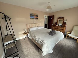 Carnside Guest House