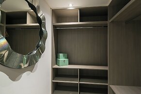 Urban Chic - Chiltern and Baker