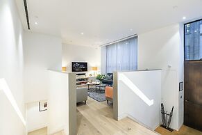 Urban Chic - Chiltern and Baker