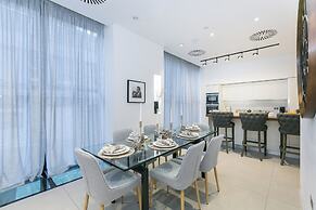 Urban Chic - Chiltern and Baker