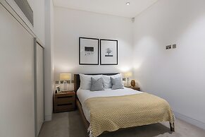 Urban Chic - Chiltern and Baker