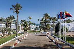 Hari Club Beach Resort