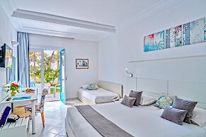 Hari Club Beach Resort