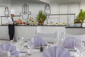 Hari Club Beach Resort