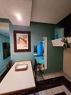 Flamboyant Motel - Adults Only