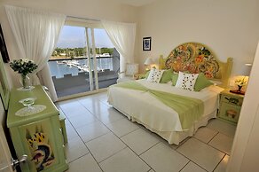 Marina Banderas Suites