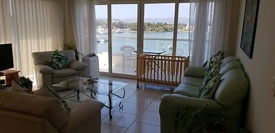 Marina Banderas Suites