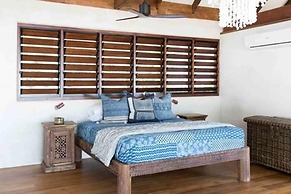 Spice At Oak Absolute Oceanfront House
