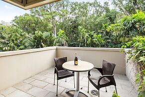 Temple 221 2BR Resort Spa Apartment