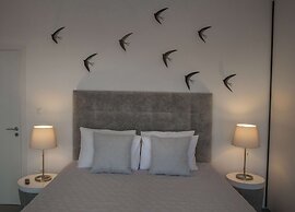 Luxury Penthouse touching the Acropolis by GHH