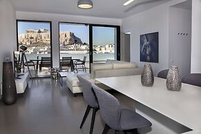 Luxury Penthouse touching the Acropolis by GHH