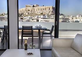 Luxury Penthouse touching the Acropolis by GHH